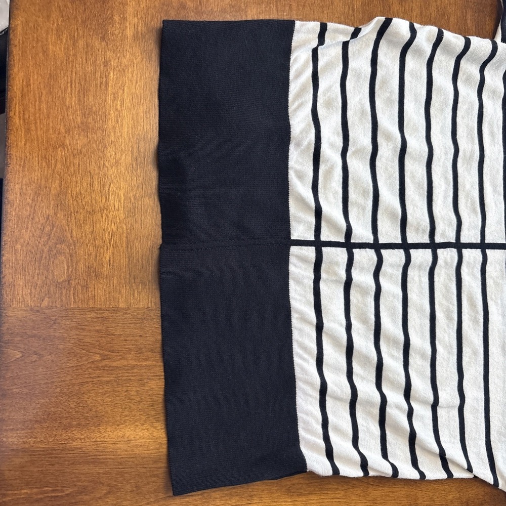 Talbotts Women's Black And White V Neck Sweater With 3/4 Sleeves Large - Picture 4 of 9